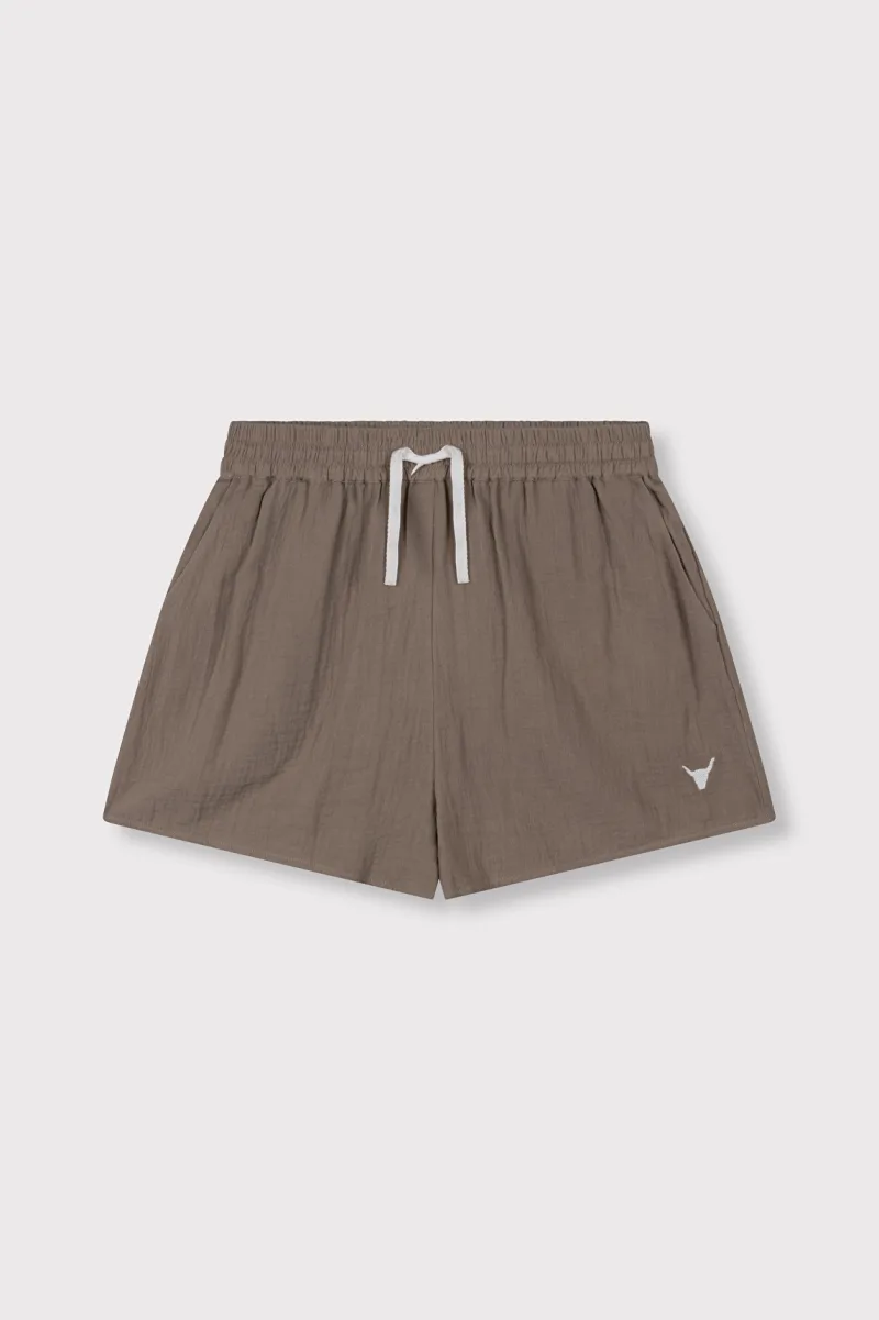 Crinkle Shorts van ALIX The Label, kleur Taupe