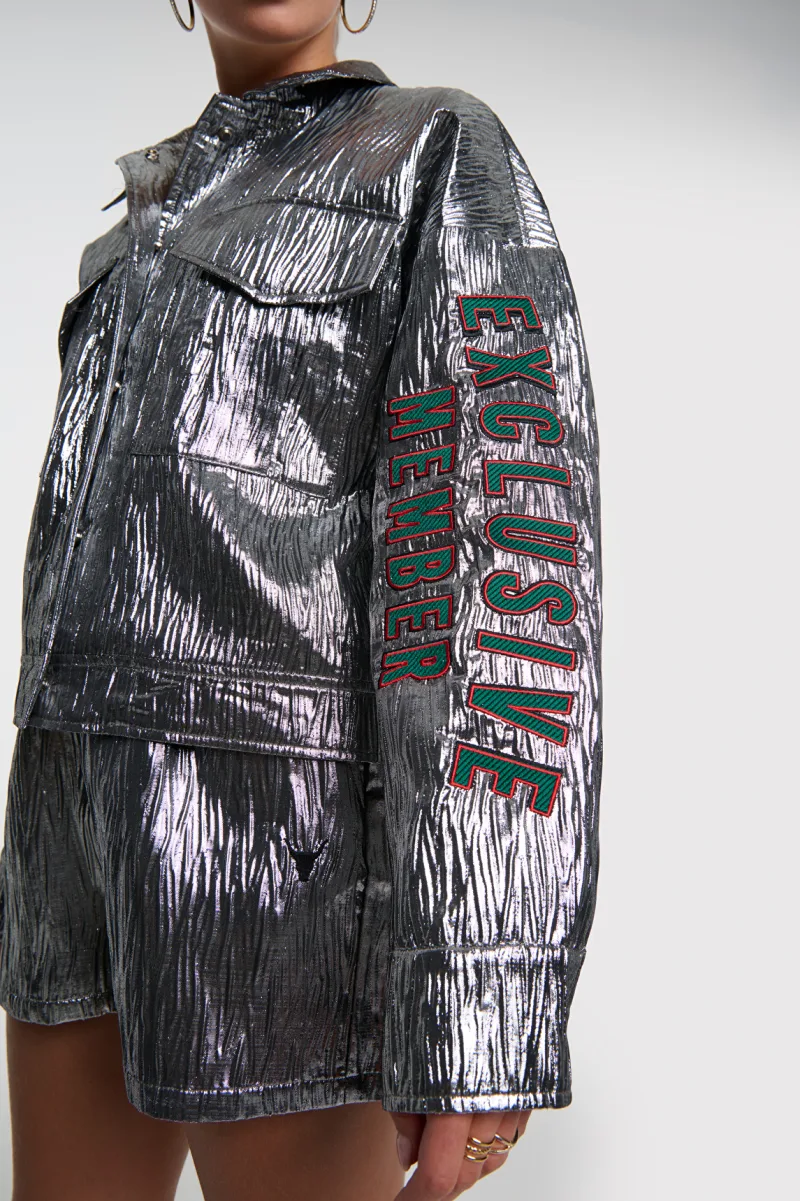 Crinkle Shorts van ALIX The Label, kleur Silver