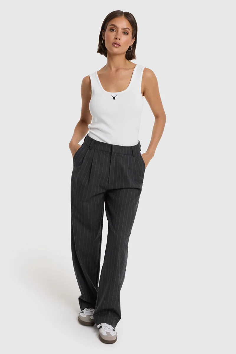 Ladies Woven Big Stripe Pants van ALIX The Label, kleur Mid Grey