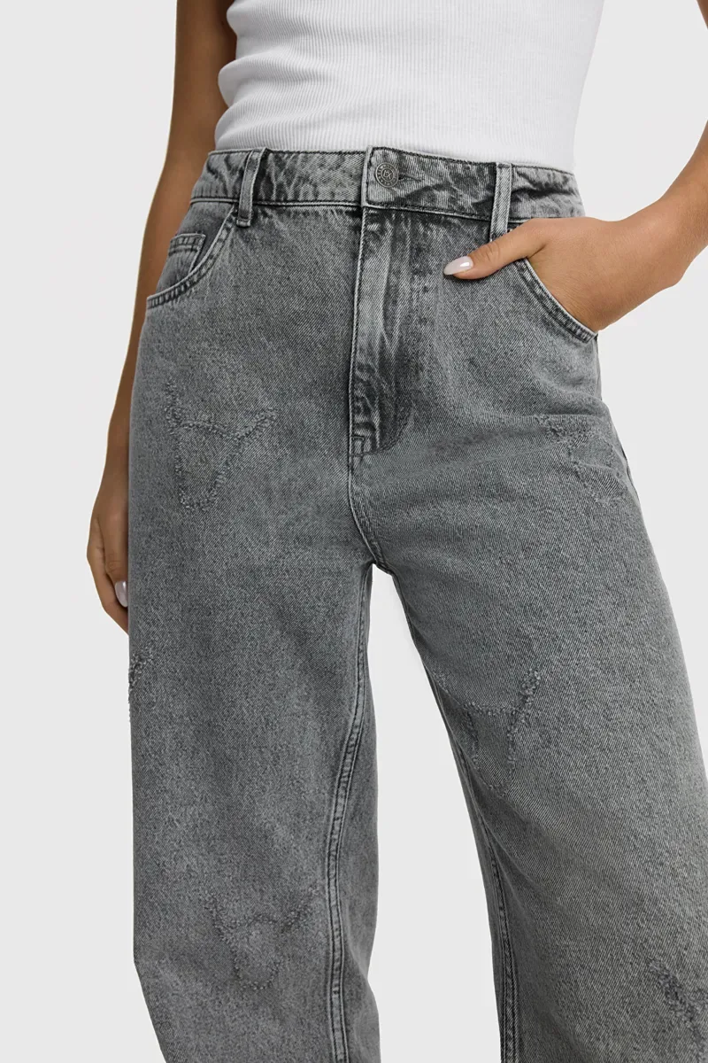 Ladies Woven Damaged Bull Pants van ALIX The Label, kleur Grey Washed Denim