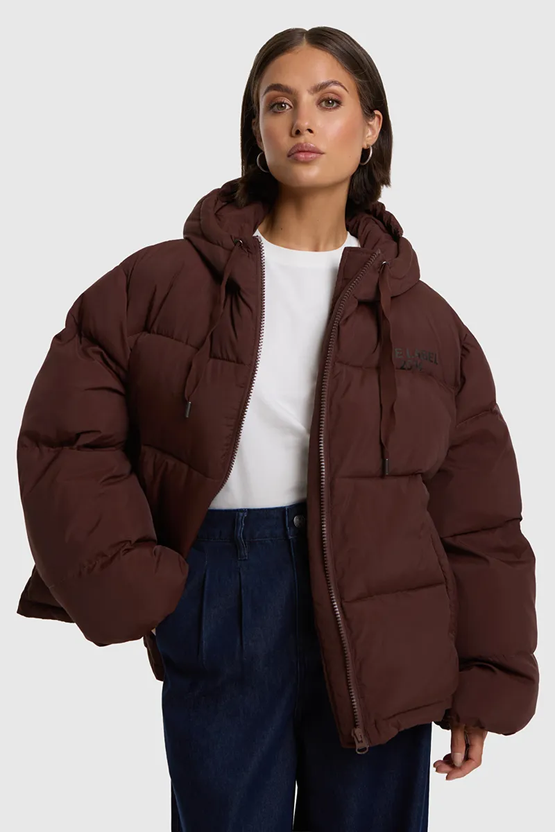 Ladies Woven Puffer Coat van ALIX The Label, kleur Warm Brown