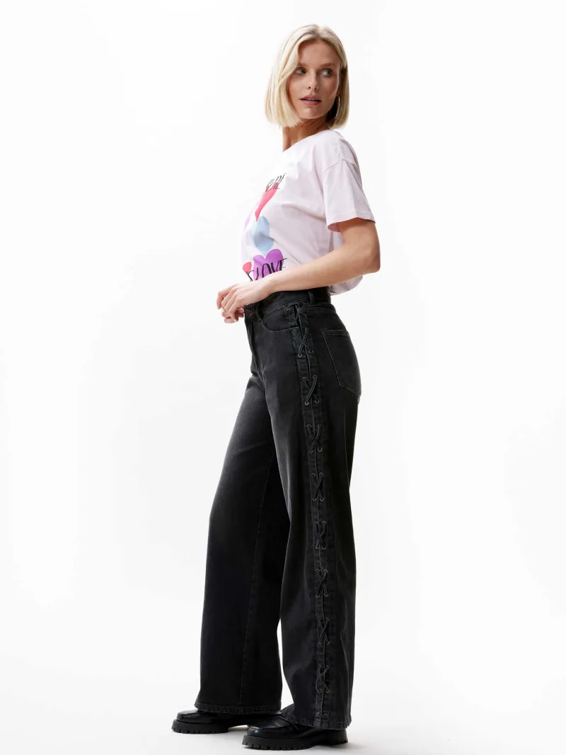Loose Fit Jeans With Lace Detail van Catwalk Junkie, kleur Washed Black