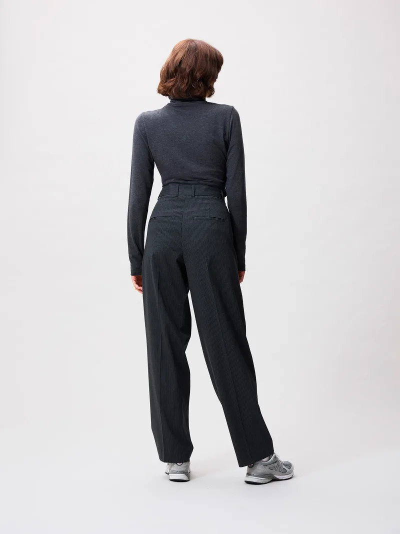 Pinstripe Tapered Trousers van Catwalk Junkie, kleur Dark Grey Melange