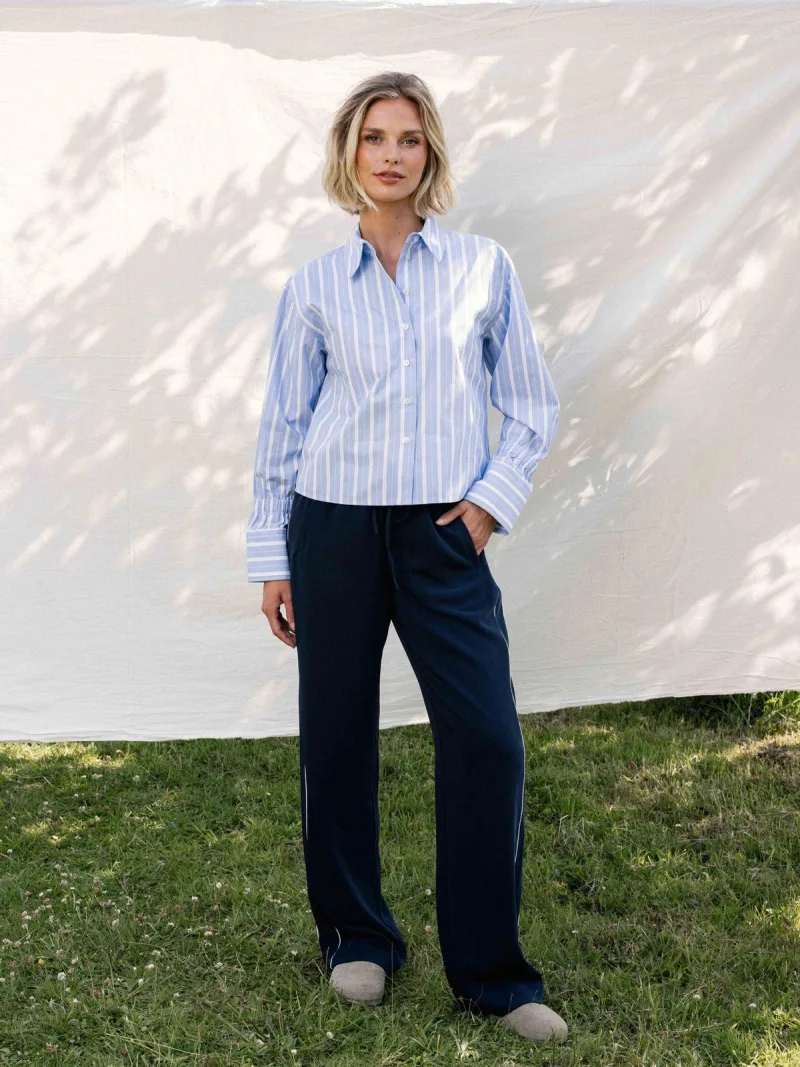 Tracksuit Trousers With Piping van Catwalk Junkie, kleur Navy Blazer