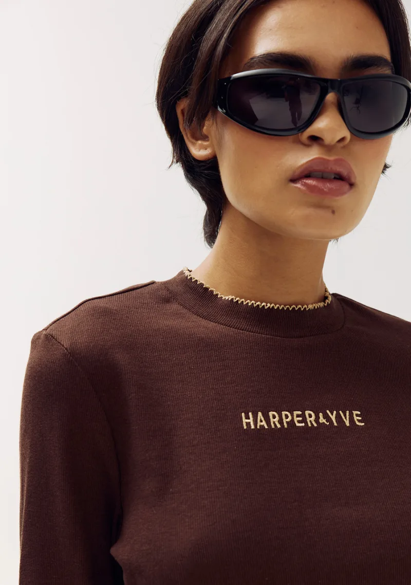 T-shirt Cammy van Harper & Yve, kleur Chocolate Martini