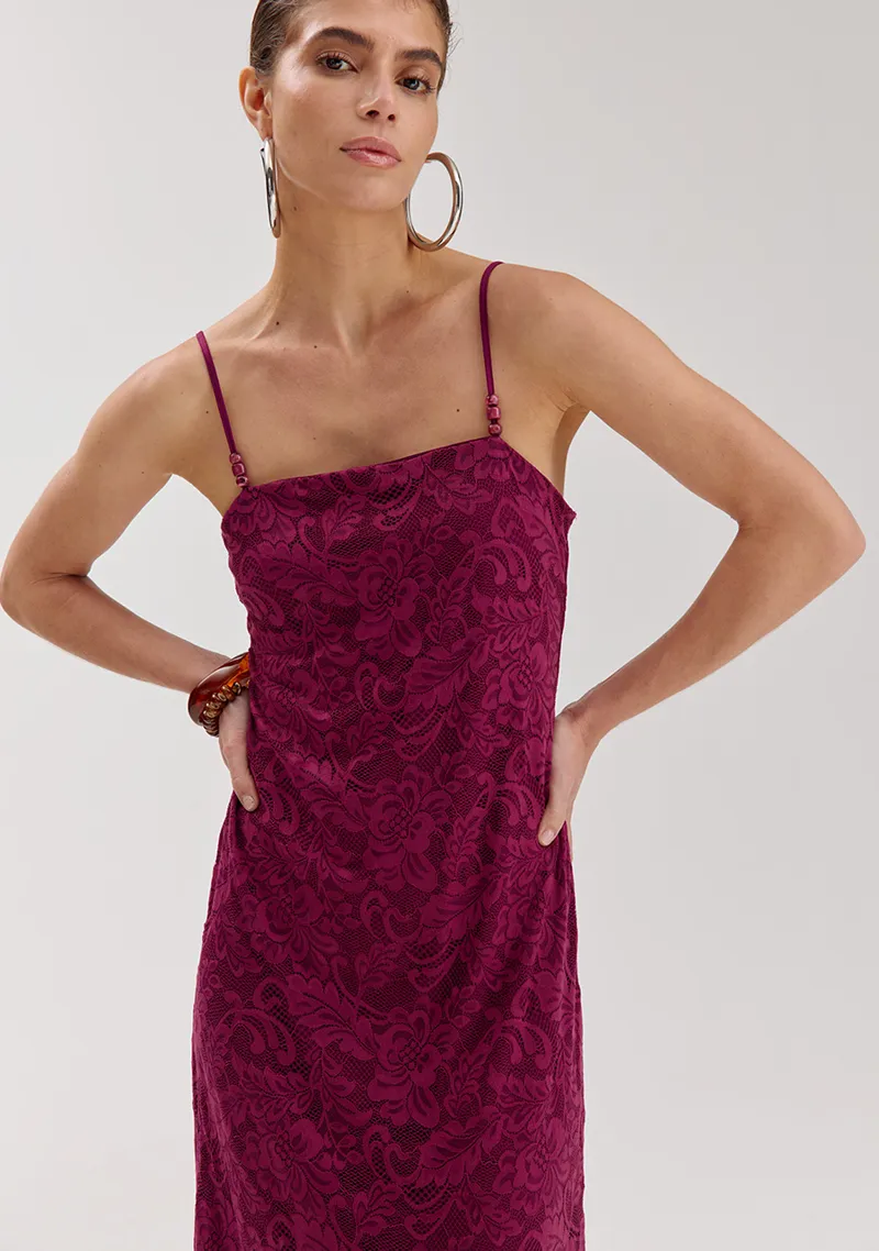 Jurk Vivien van Harper & Yve, kleur Cassis