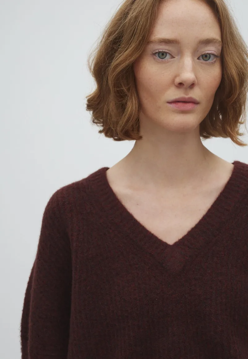 Gillian V-M van MbyM, kleur Deep Maroon Mix