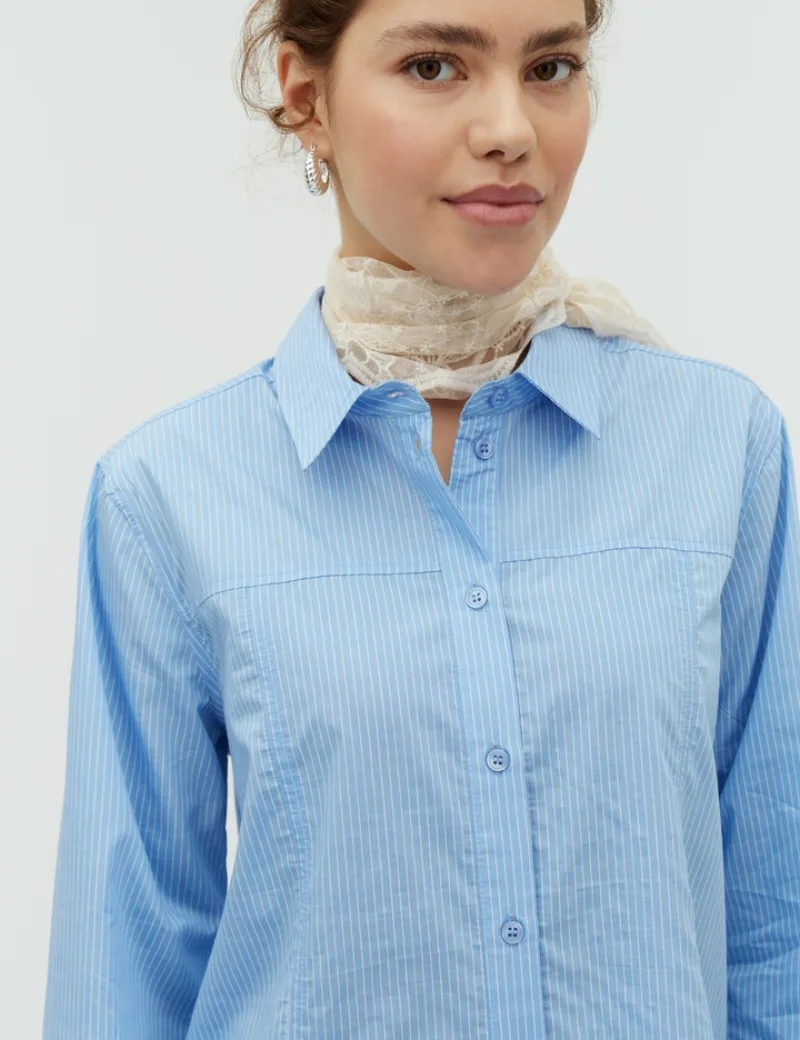 Krestin Linora Stripe Shirt van MbyM, kleur Classic Blue Stripe