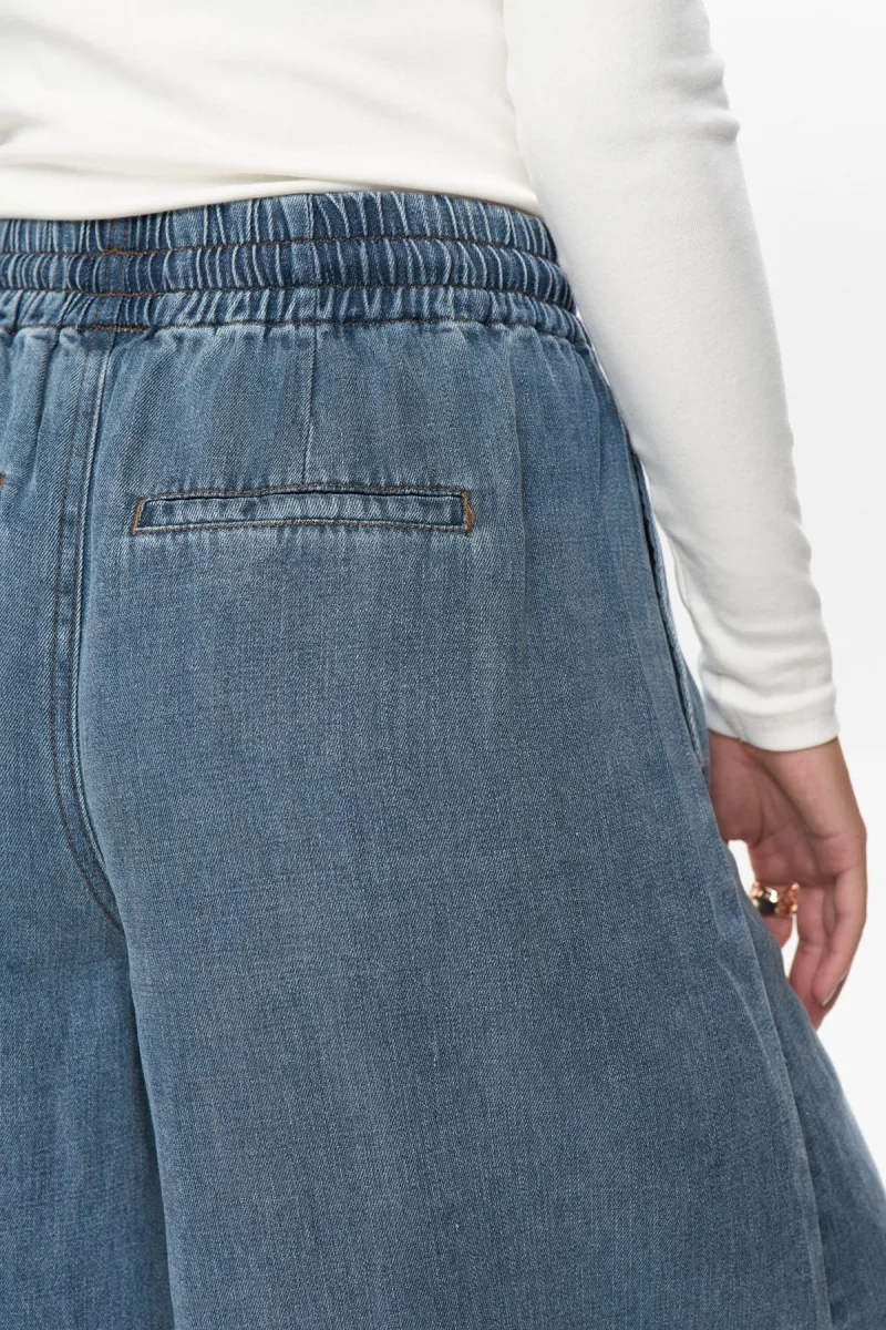 Nuelida Shorts van Nümph