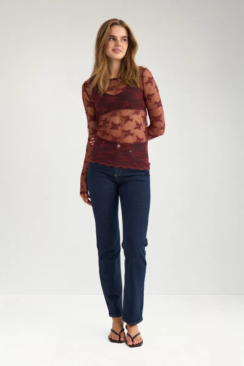 Nunatalia Blouse van Nümph, kleur Syrah