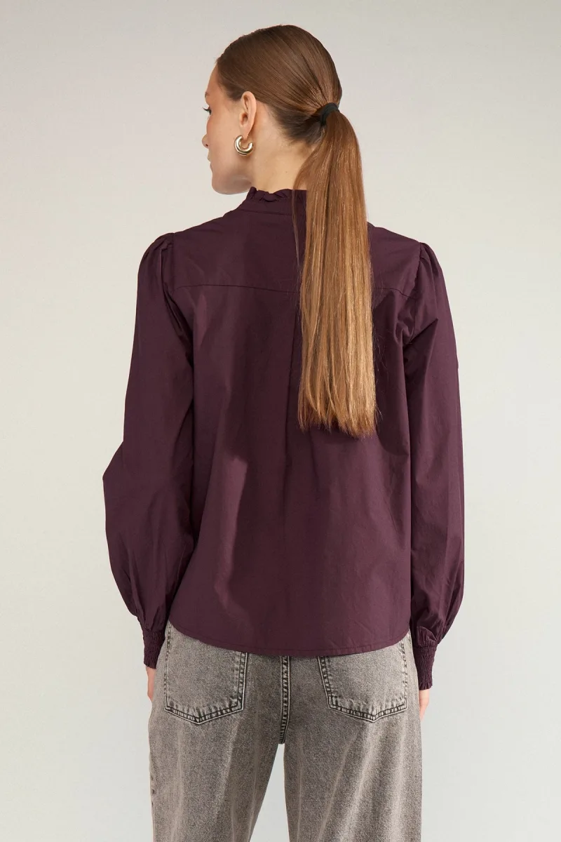 Nutenja V-Neck Shirt van Nümph, kleur Fig