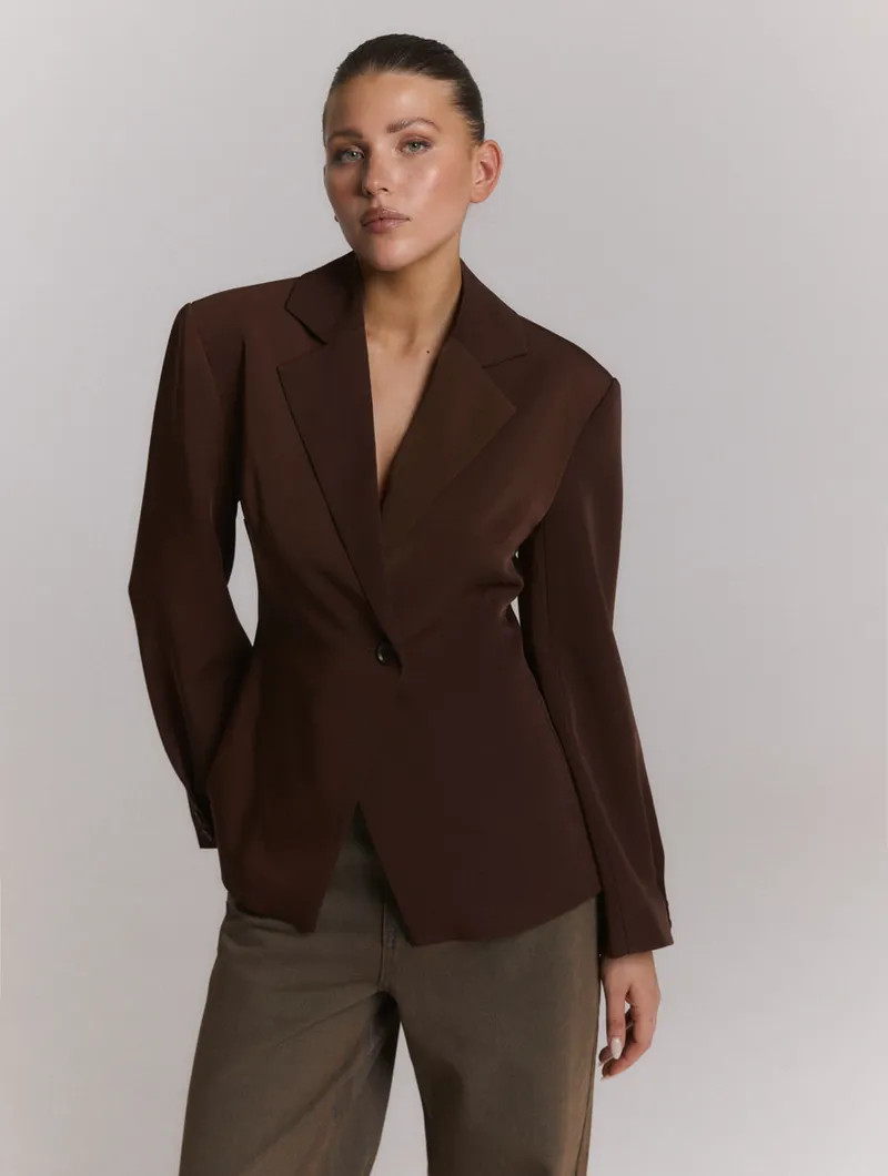 Bruna Blazer van Refined Department, kleur Choc Brown