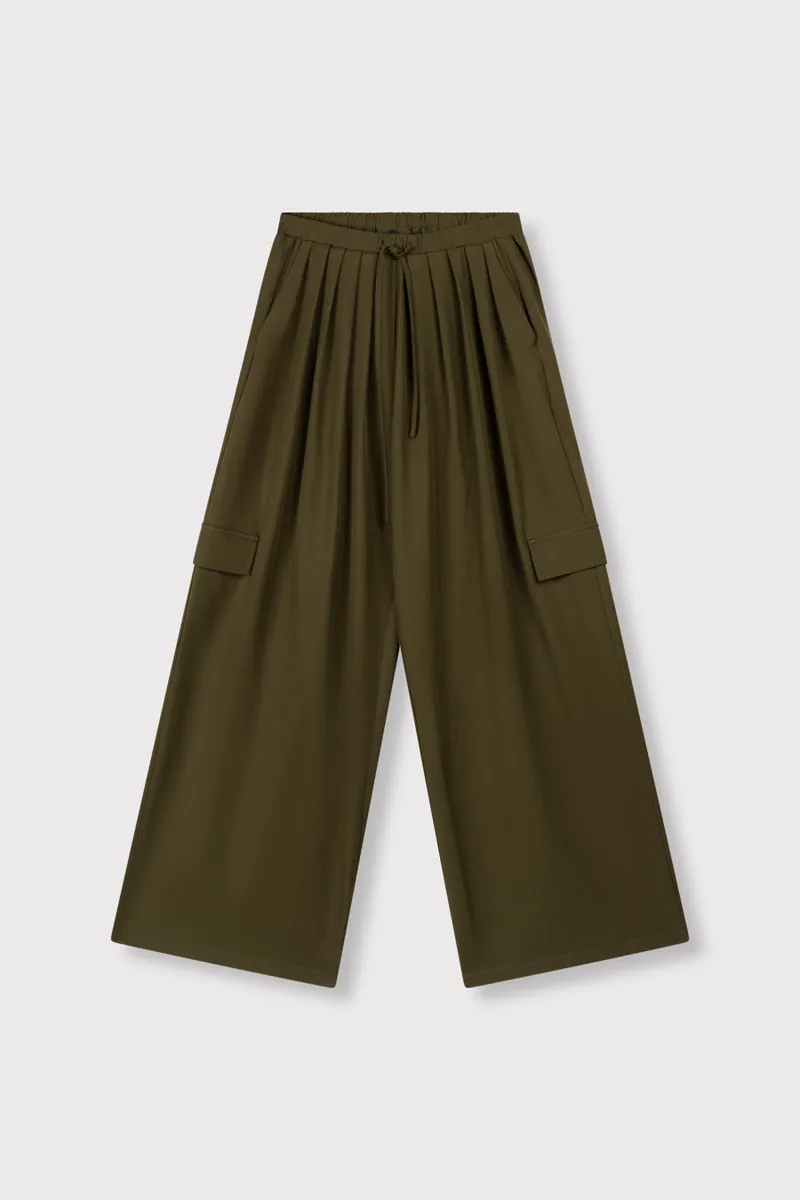Wide Leg Caro Pants Mila van Refined Department, kleur Army