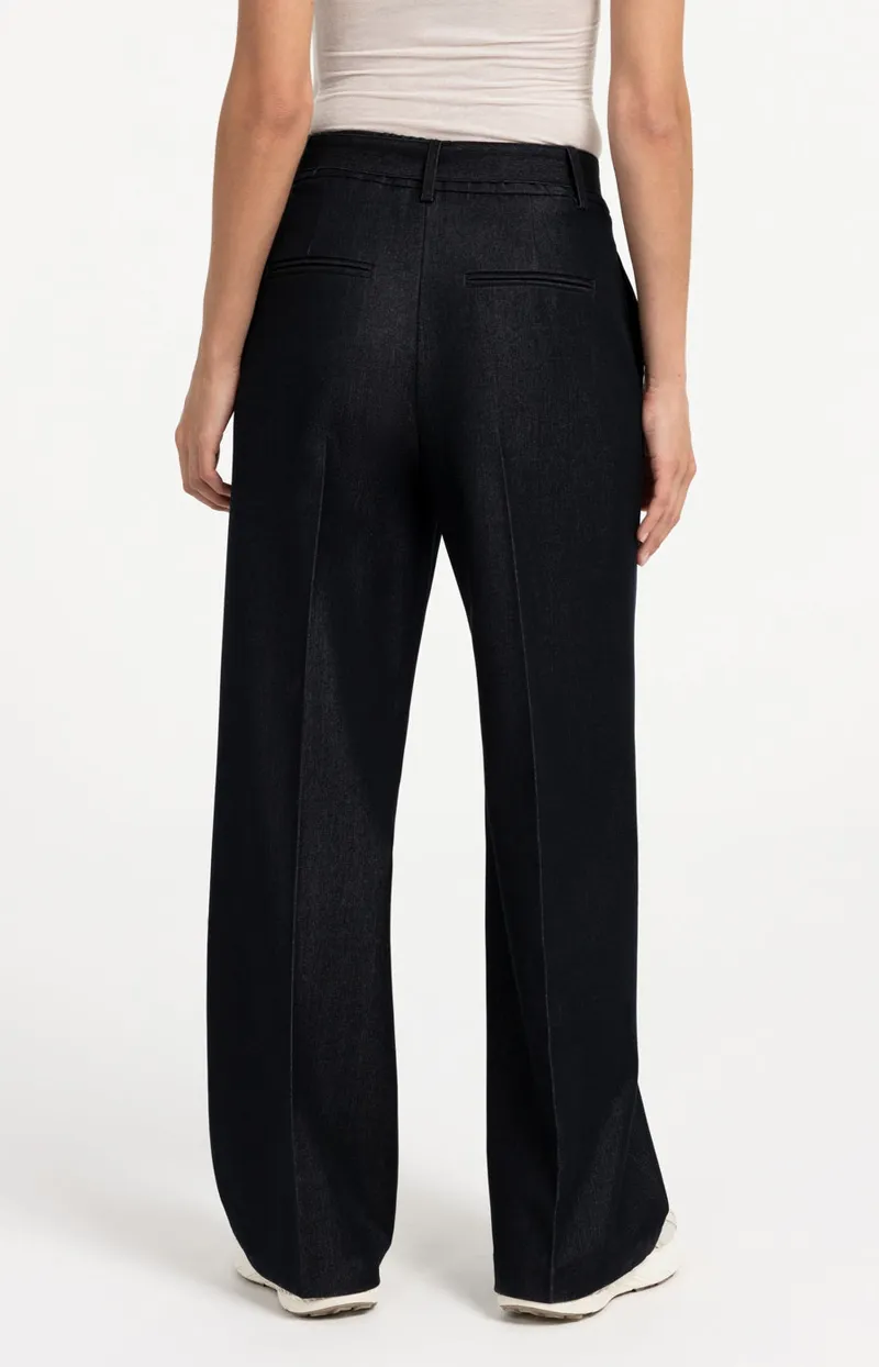 Geweven Broek Met Ceintuur En Subtiele Glans van YAYA, kleur Black