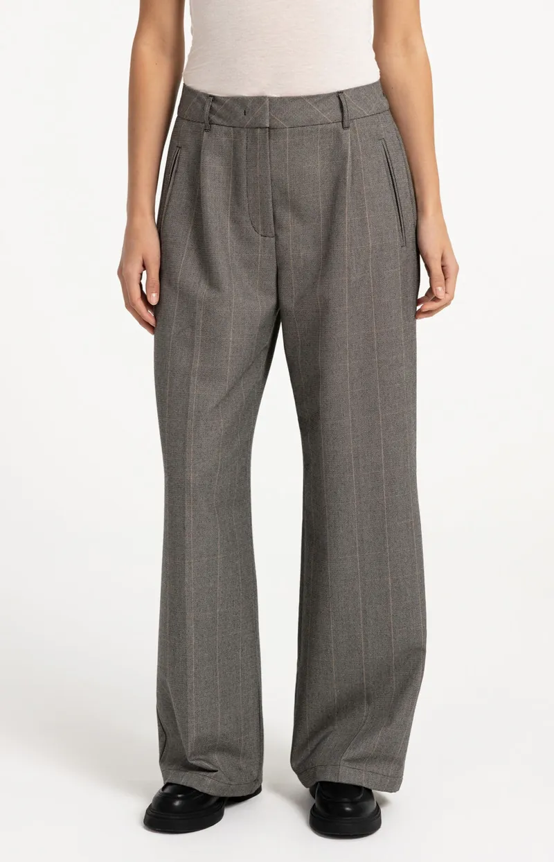 Pantalon Met Ruitdessin En Wijde Pijpen van YAYA, kleur Hole Black Dessin